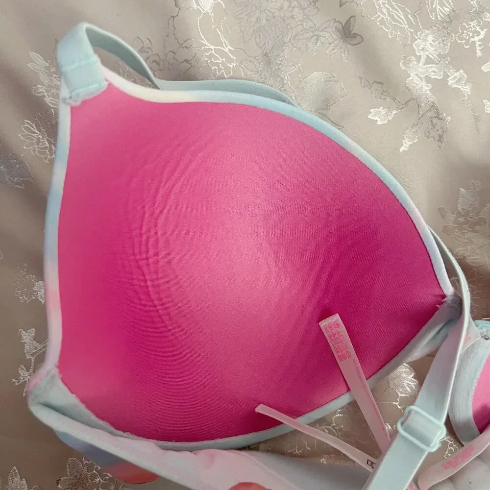 Victorias Secret brand pink
